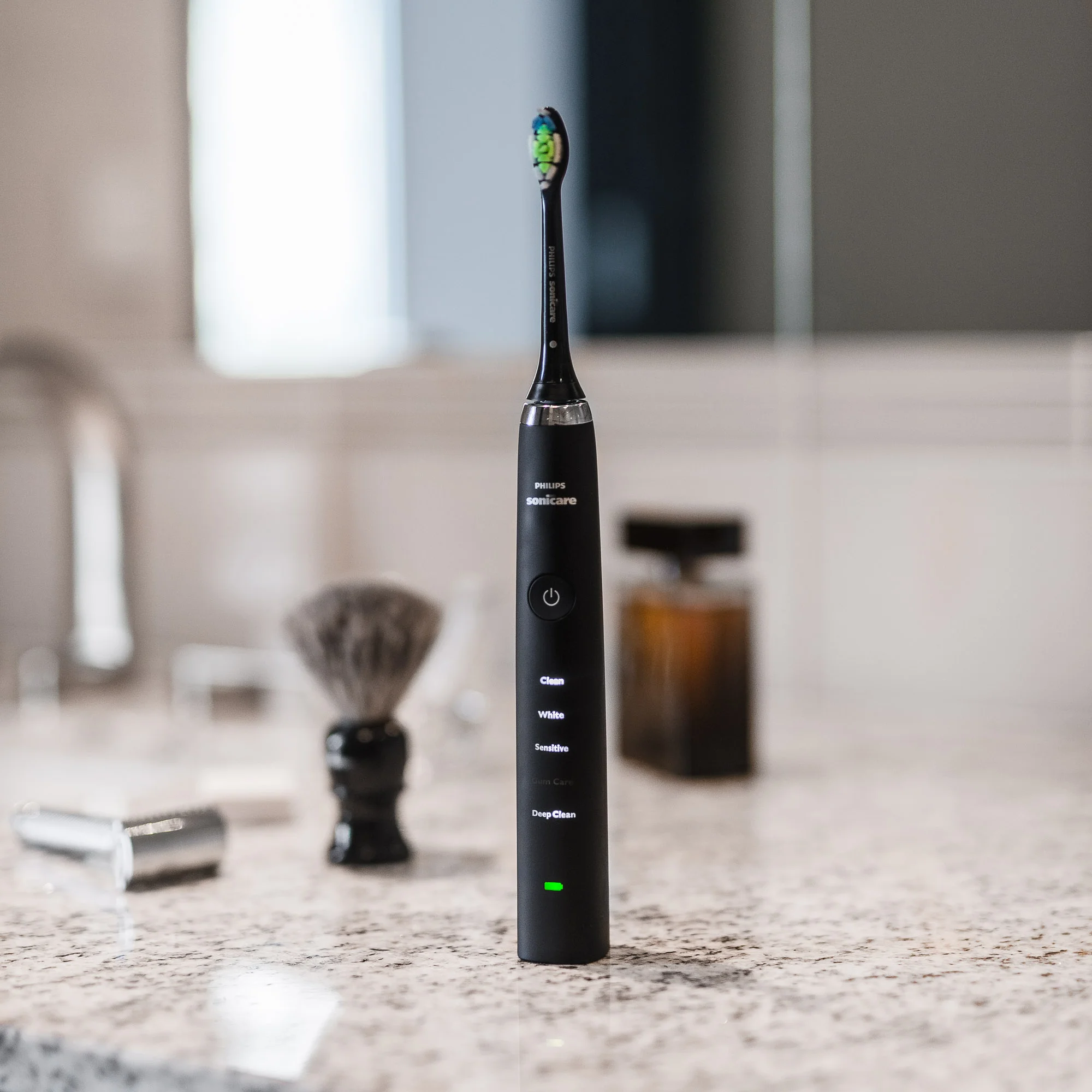 【難あり品】PHILIPS DiamondClean Deep clean The DiamondClean Difference | Philips Sonicare — THE CUFF